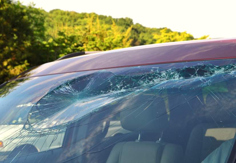 7 Signs Worcester Drivers Shouldn't Ignore When It Comes to Windshield Damage Image